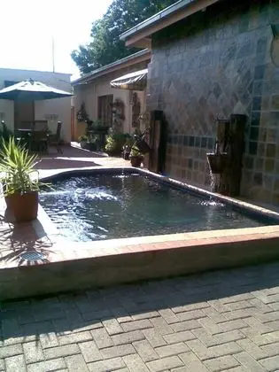 Khokha Moya Guesthouse - Havuz
