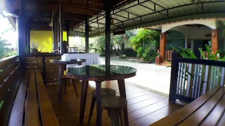Khum Nakhon Hotel - Yerinde Yemek