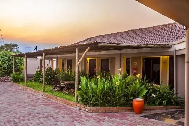 Khwee Sands Lodge - 1