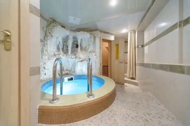 Kiev Accommodation Hotel Service - Havuz