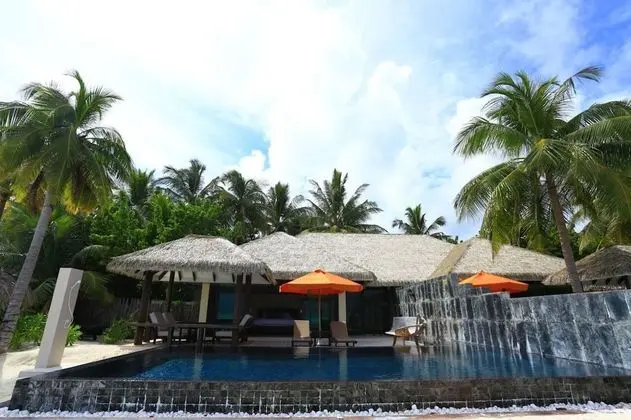 Kihaa Maldives - Havuz