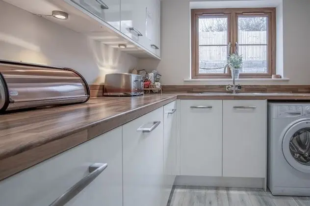 Kilgetty Heights - 2 Bedroom - Kilgetty - Mutfak