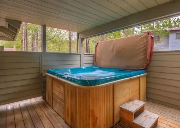 Killdeer Lane #1 by Village Properties at Sunriver - Spa