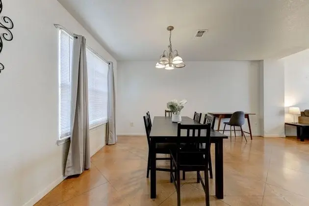 Killeen Furnished Family Rentals - Mutfak
