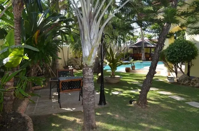 Kim Beatriz Compound - Dış Mekan