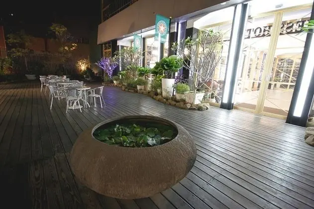 Kindness Hotel Liouhe Night Market Qixian - Lobi