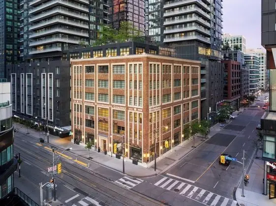 King Blue Hotel Toronto - Öne Çıkan Resim