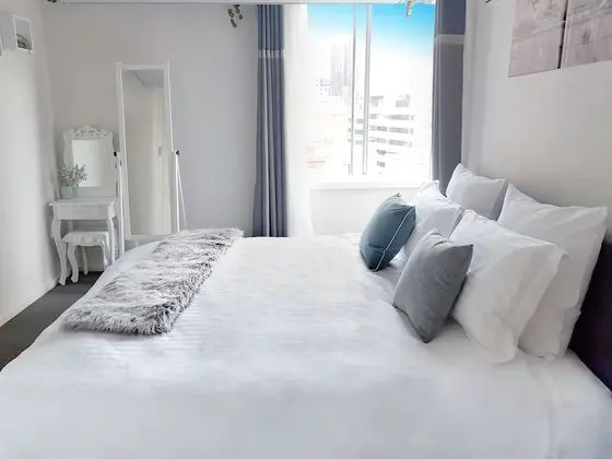 King Deluxe Apartments