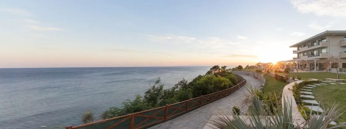 King Maron Wellness Beach Hotel - Dış Mekan
