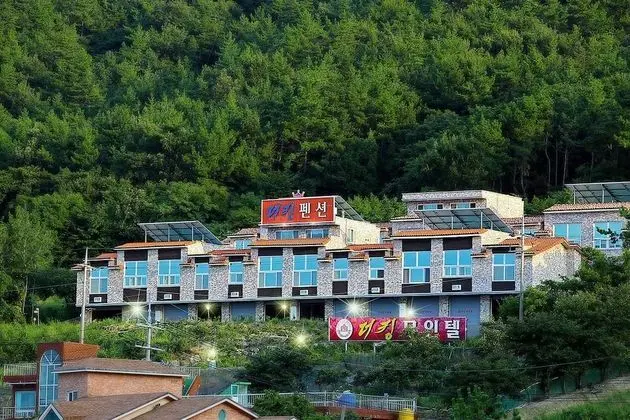 The King Muintel Pension