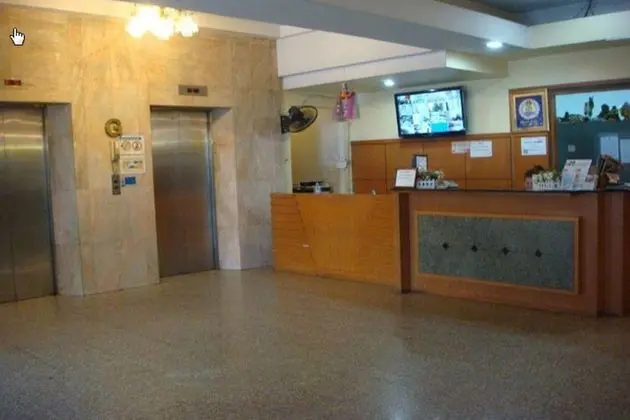 King Royal Garden Inn - Lobi