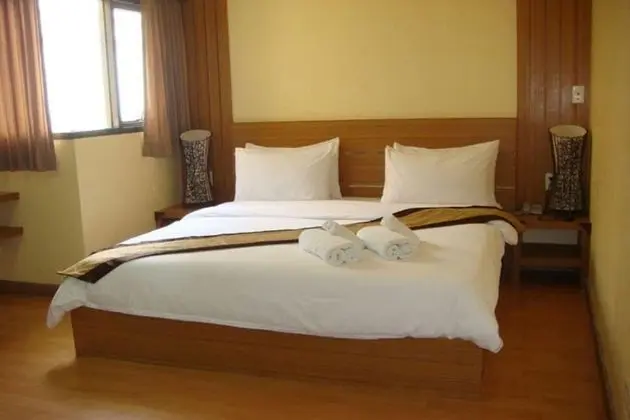 King Royal Garden Inn - Oda