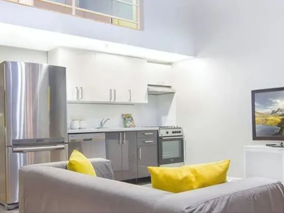 King Suites Downtown Vancouver - Yerinde Yemek