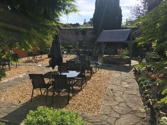 Kings Arms Hotel
