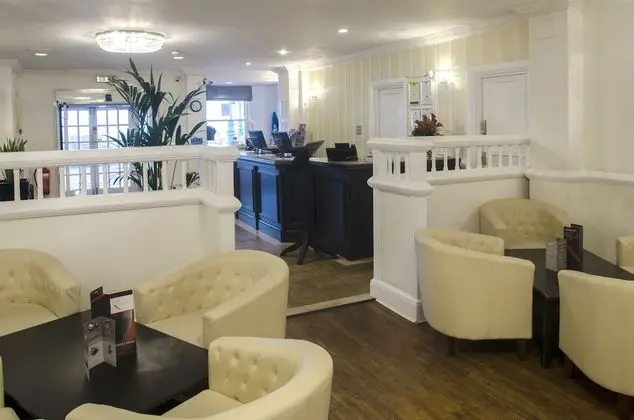 Kings Hotel - Lobi