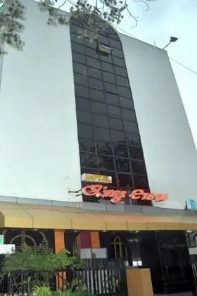 Kings Crown Hotel