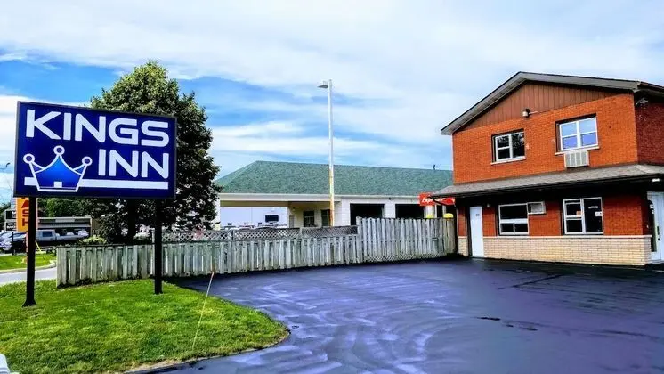 Kings Inn Midland - Dış Mekan