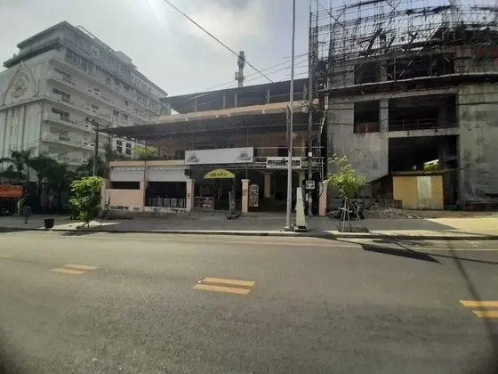kings luxury hotel 1
