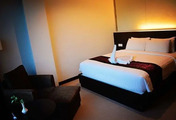 King's Hotel Nagoya Batam - Oda