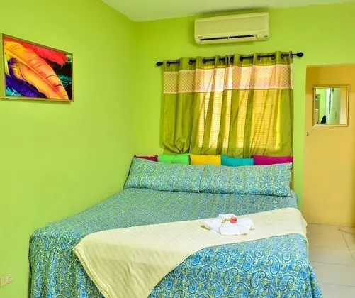Kingston Sunset Guest Apartment II - Oda
