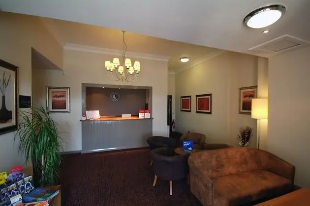 Kingstown Hotel by Greene King Inns - Lobi