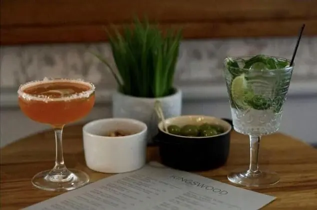 The Kingswood - Bar