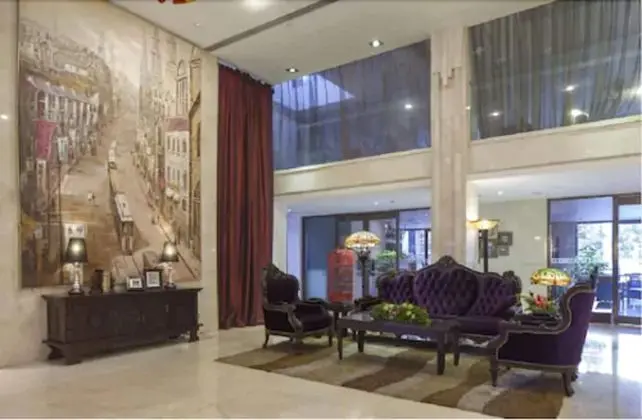 Kingtown Riverside Plaza - Lobi