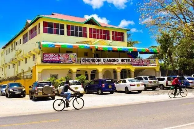 Kinondoni Diamond Hotel - Dış Mekan
