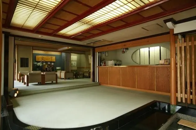 Kinosaki Onsen Kawaguchiya Honkan - Lobi