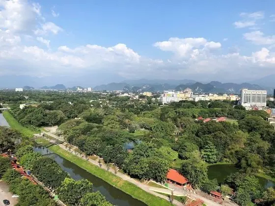 Kinta Riverfront Hotel & Suites - Dış Mekan
