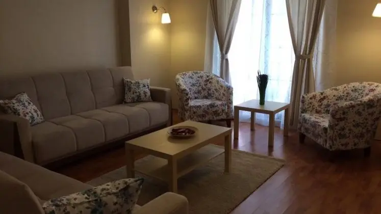 Kinzi House Apart Hotel - Oturma Alanı