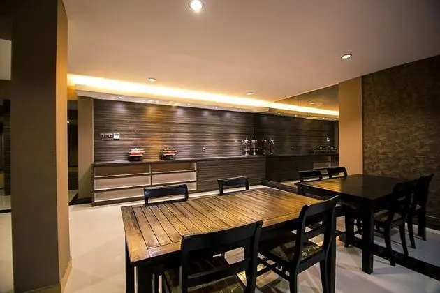 Kireinn Hotel Batam - Yerinde Yemek