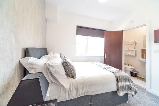 Kirks Korner Hotel - Oda