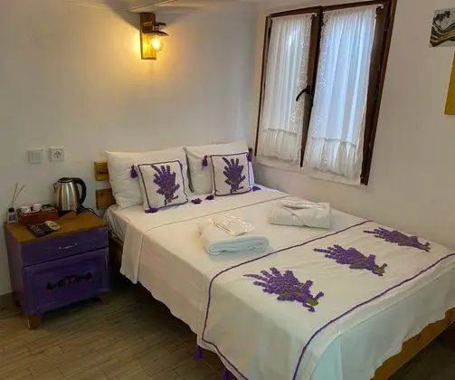 Kırlangıç Pansiyon