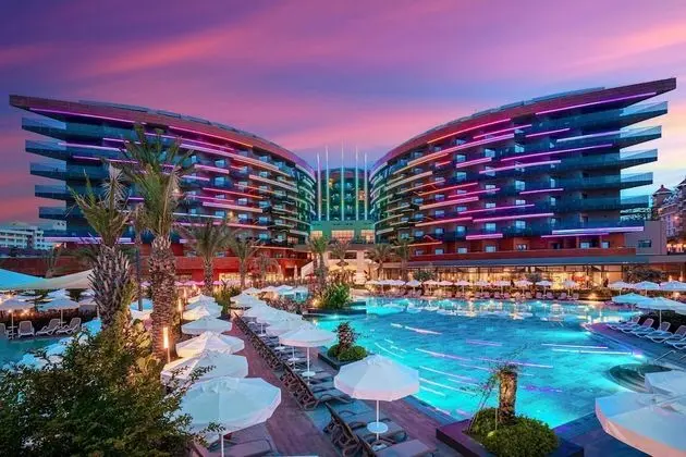 Kirman Calyptus Resort & SPA