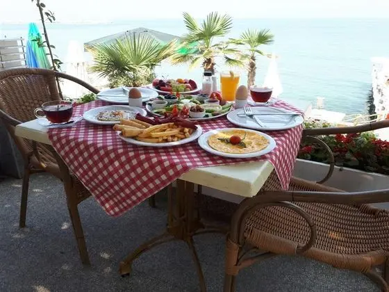 Kırmızı Yalı Motel - Genel