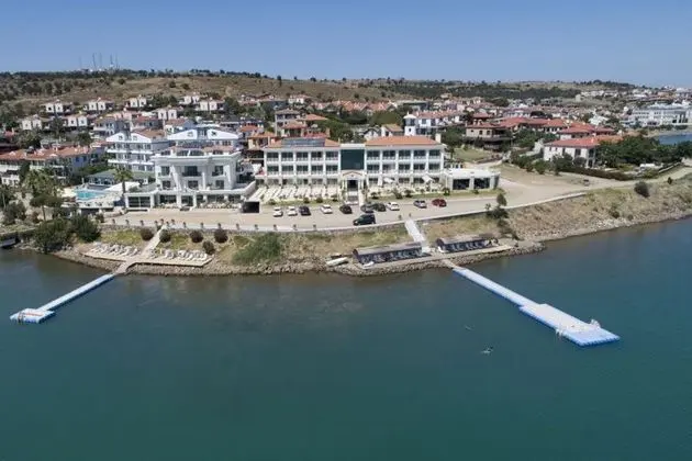 Kıvrakzade Otel