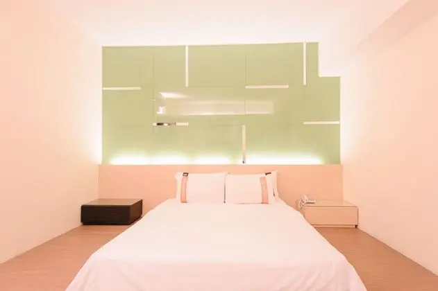 Kiwi Express Hotel-Kaohsiung Station