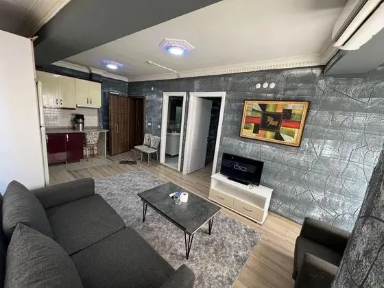 Kızıl Suit House