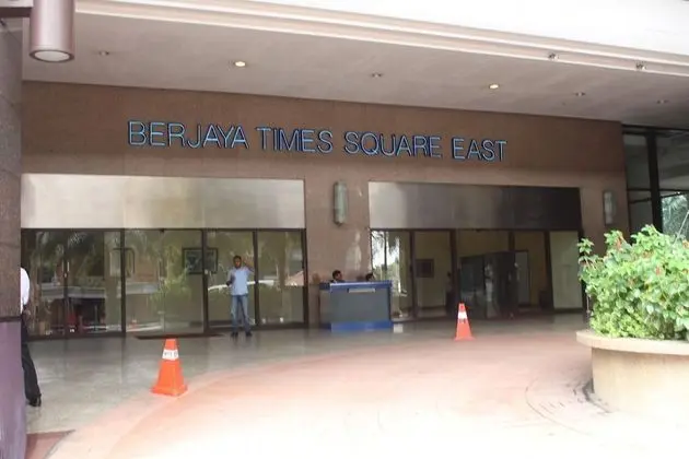 KL Service Suite at Times Square - Lobi