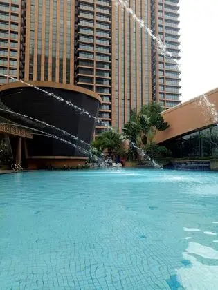 KL Times Square Residence - Havuz