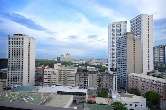 KL Tower Makati by Central Flats - Dış Mekan