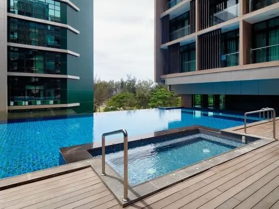 The Klagan Riverson Hotel & Residence - Havuz