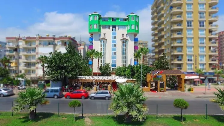Klas More Beach Hotel - Dış Mekan