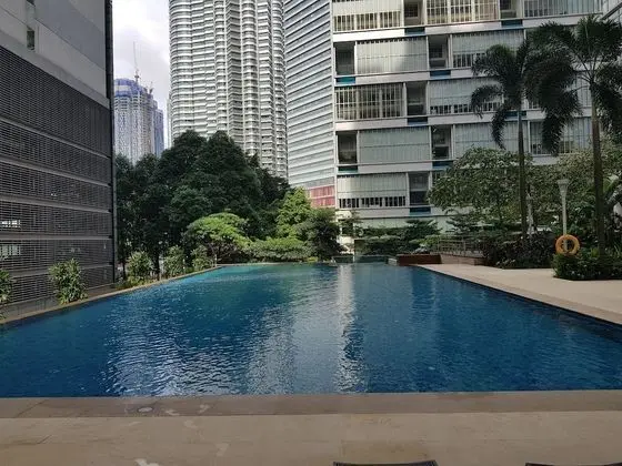 KLCC Apartment Suites - Havuz