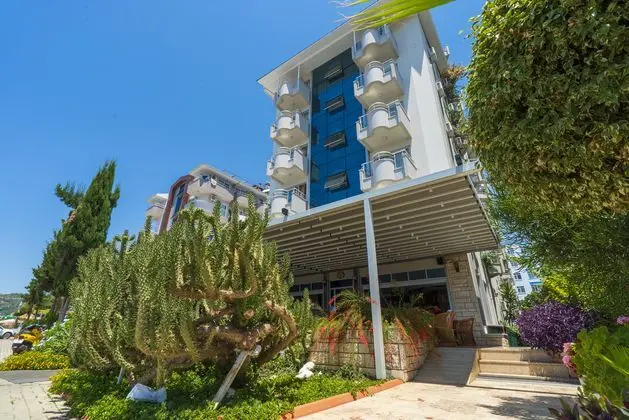 Kleopatra Celine Hotel