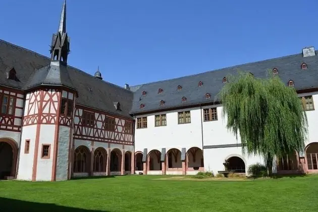 Hotel Kloster Eberbach - Dış Mekan