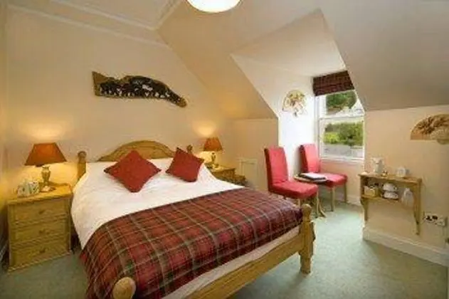 Knap Guest House