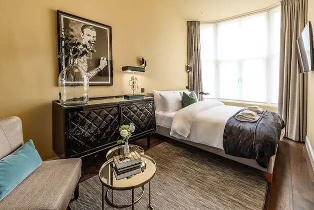 The Knaresborough by Aura Collection - Öne Çıkan Resim
