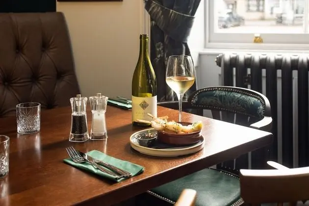The Knaresborough Inn - The Inn Collection Group - Yerinde Yemek